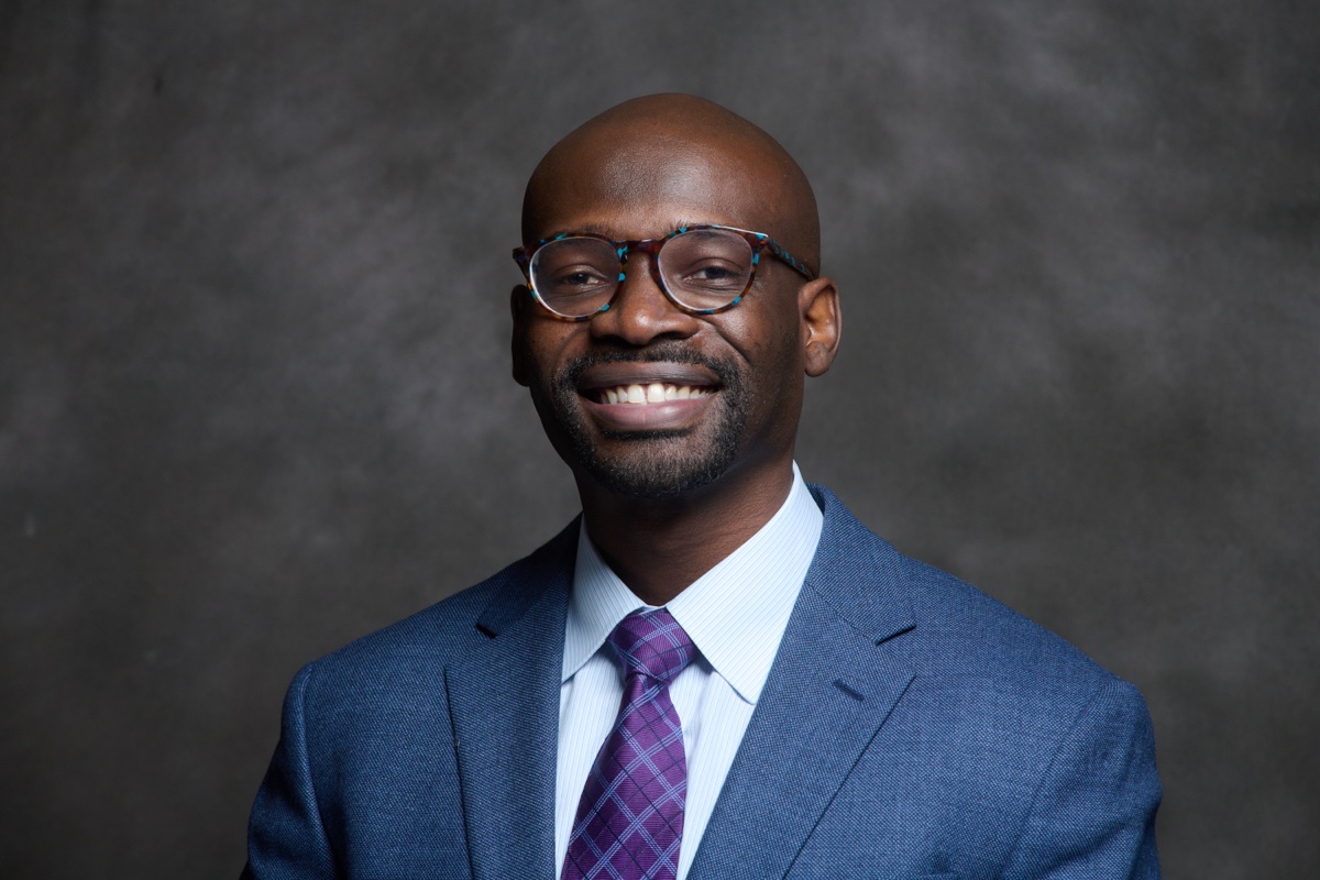 Portrait of Dr. Jeff Bullock